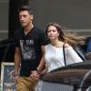 Mesut Özil, star du Real Madrid et de la Mannschaft, en amoureux avec sa compagne Mandy Capristo à New York le 14 juin 2013