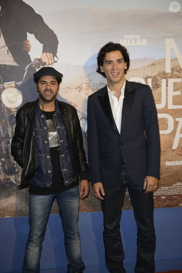 Jamel Debbouze et le jeune Tewfik Jallab à la première du film Né quelque part à Rosny le 17 juin 2013.