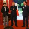 Jamel Debbouze fait un discours devant le président de la République François Hollande, lors de la remise du prix de l'audace artistique et culturelle au sein du palais de l'Elysée à Paris le 12 juin 2013