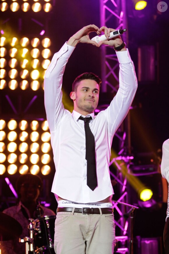 Baptiste Giabiconi lors du concert M6 Music Live à Issy-les-Moulineaux le 15 juin 2013