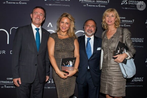 Bernard Charlès (directeur général de Dassault Systèmes) accompagné de son épouse Christine, aux côtés d'Olivier Dassault et son épouse Natacha, à l'avant-première parisienne de M. et Mme Rêve, création de la Compagnie Pietragalla-Derouault. 18 juin 2013