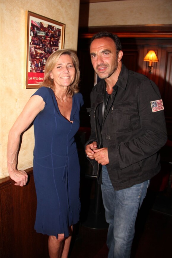 Claire Chazal et Nikos Aliagas à la soirée du Prix des Editeurs 2013 au café-restaurant littéraire "Les Editeurs" à Saint-Germain-des-près à Paris, le 18 juin 2013.