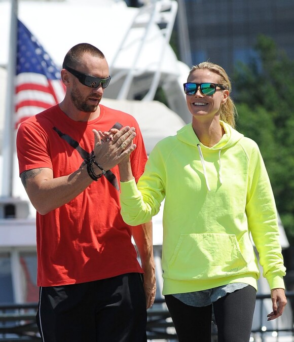 Heidi Klum et Martin Kirsten, complices au cours d'un jogging au Battery City Park. New York, le 15 juin 2013.