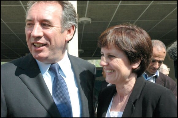 François Bayrou et son épouse Elisabeth à Pau, le 22 avril 2007.
