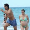 Radamel Falcao et sa belle Lorelei Taron dans les eaux transparentes de Miami, le 19 juin 2013