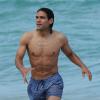 Radamel Falcao et ses muscles dans les eaux transparentes de Miami, le 19 juin 2013