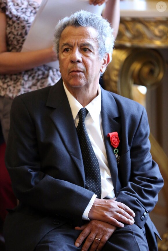 Maurice Benichou après avoir reçu ses insignes au ministère de la Culture le 19 juin 2013 à Paris