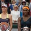 Serena Williams et Maria Sharapova après la finale de Roland-Garros remportée par l'Américaine à Paris, le 8 juin 2013.
