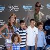 Scottie Pippen , sa femme Larsa et leurs enfants lors de l'avant-première du film de Disney Monsters University au cinéma El Capitan de Los Angeles le 17 juin 2013