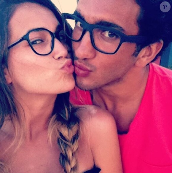 Barbara Morel, Miss Nationale 2011, pose avec son chéri Maxime Mermoz sur Instagram, mai 2013.