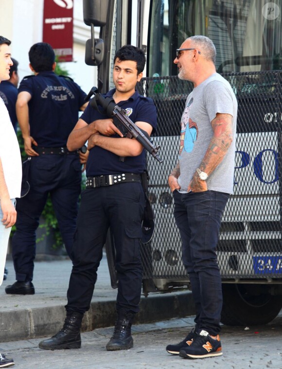Christian Audigier et sa fiancée Nathalie Sorensen en vacances à Istanbul, le 24 Juin 2013.