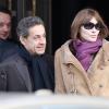 Nicolas Sarkozy et Carla Bruni à la sortie du Royal Monceau à Paris, le 9 fevrier 2013.