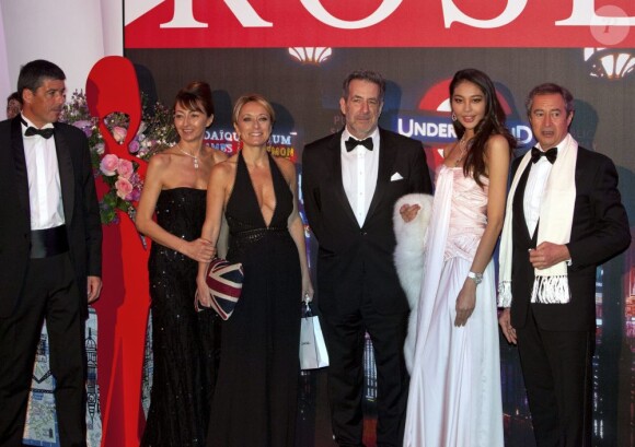 M. et Mme André Muhlberger, M. et Mme John Rossant, Melle Luo Zilin, Miss Chine 2011 et M. Gianluca Braggiotti à Monaco, au Bal de la rose, le 24 mars 2012.