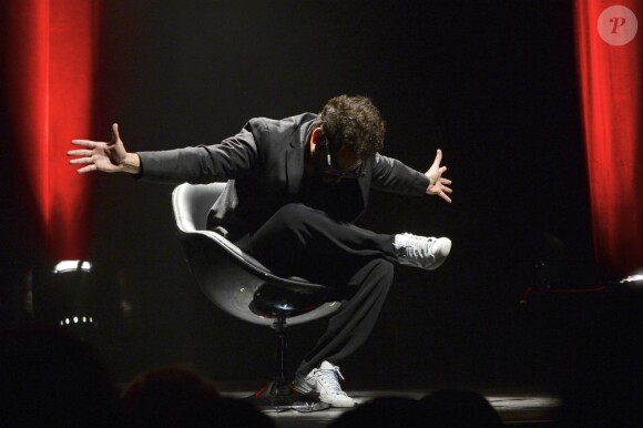 Spectacle de Florent Peyre, intitulé Tout public ou pas, à La Cigale à Paris le 4 juillet 2013.