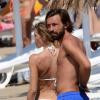 Andrea Pirlo en vacances à Ibiza le 10 juillet 2013 avec sa femme Deborah et quelques amis.