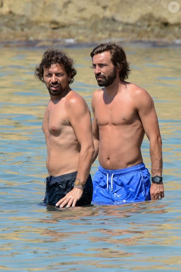 Andrea Pirlo en vacances à Ibiza le 10 juillet 2013 avec sa femme Deborah et plusieurs amis.
