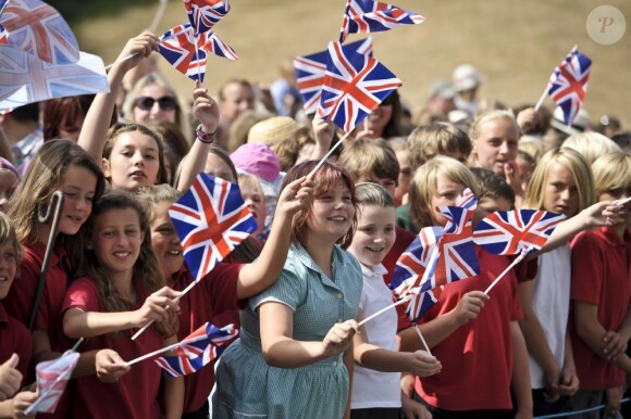 Dans le cadre de leur traditionnel voyage d'été en Cornouailles et au Devon, la duchesse de Cornouailles et le prince de Galles ont visité lundi 15 juillet 'hôpital pour enfants Little Harbour à Porthpean, non loin de St Austell. L'occasion pour Camilla Parker Bowles de donner quelques informations concernant le futur enfant du prince William et Kate Middleton.