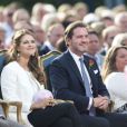 La princesse Victoria de Suède, radieuse, fêtait le 14 juillet 2013 son 36e anniversaire. Dans la plus pure tradition, une grande soirée de gala était organisée au stade de Borgholm, non loin du palais Solliden, à laquelle ont assisté le roi Carl XVI Gustaf, la reine Silvia, le prince Daniel ainsi que la princesse Madeleine et son mari Chris O'Neill.