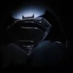 Le logo Superman vs. Batman dévoilé au Comic-Con de San Diego.