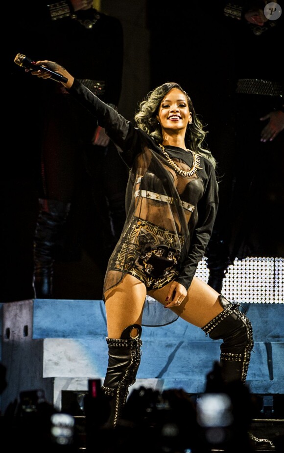 Rihanna en concert à Stockholm, le 22 juillet 2013.