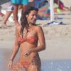 Paula Morais et ses courbes parfaites dans l'eau d'Ibiza, le 23 juillet 2013