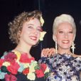 Pauline et Elisabeth avec leur mère Bernadette Lafont en 1987