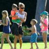 Exclusif - Denise Richards avec ses filles Lola et Eloise et les enfants de Charlie Sheen, Bob et Max au parc à Beverly Hills, le 25 juillet 2013.