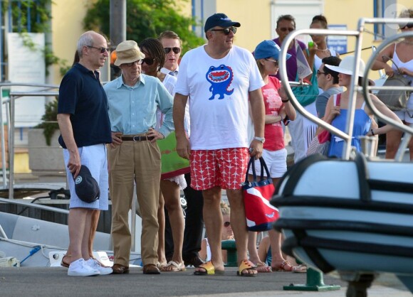 Woody Allen et ses amis à Saint-Tropez le 28 juillet 2013.
