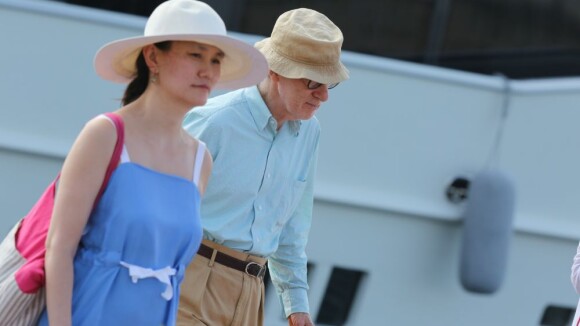 Woody Allen : Avec sa femme Soon-Yi, des vacances de rêve à Saint-Tropez