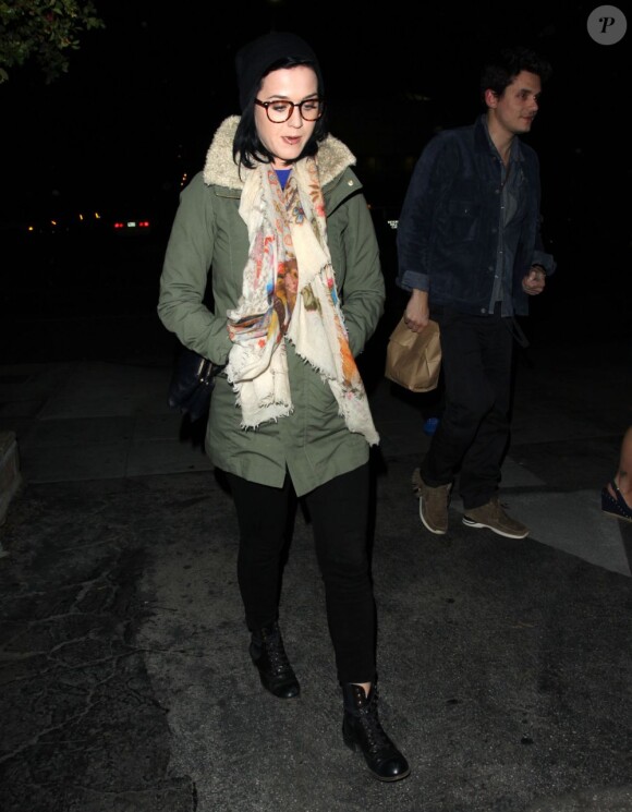 Katy Perry et John Mayer quittent un restaurant à West Hollywood, le 27 décembre 2012.