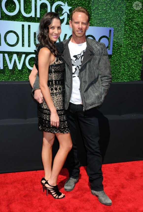 Ian Ziering ets a femme Erin à la 15e cérémonie des Young Hollywood Awards au Broad Stage de Santa Monica, Los Angeles, le 1er août 2013.
