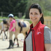 Adeline Blondieau se confie : Sa passion du cheval, sa fille et Sous le soleil !