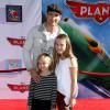 Peter Facinelli avec Lola et Fiona à l'avant-première mondiale de Planes à Los Angeles, le 5 août 2013