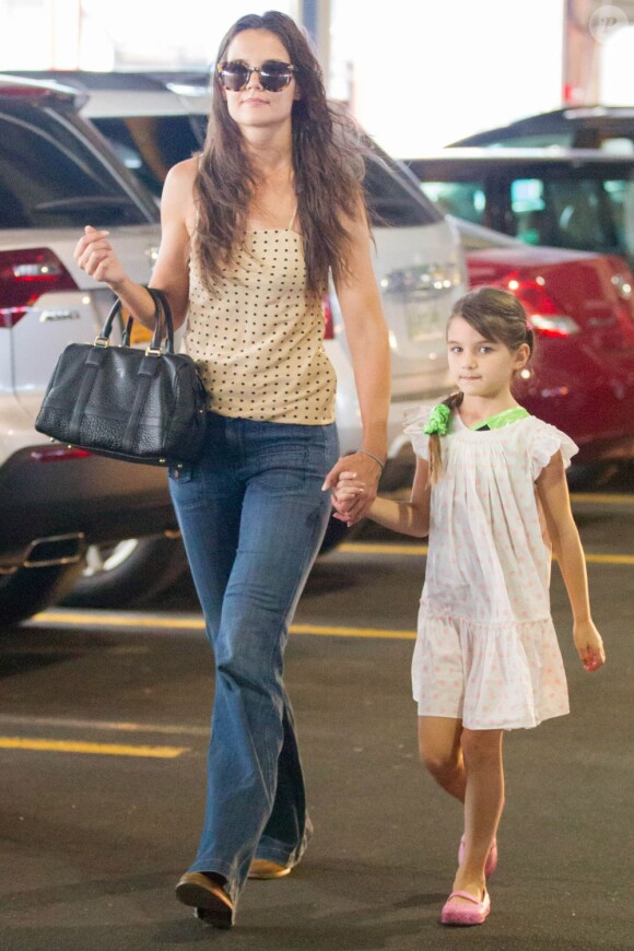 Katie Holmes et Suri Cruise en virée shopping à New York le 15 juillet 2013