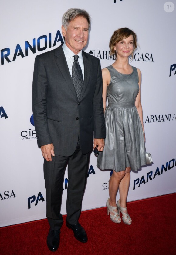 Harrison Ford et Calista Flockhart à la première de Paranoia au DGA Theater à Los Angeles, le 8 août 2013.
