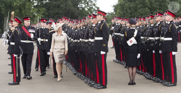 La comtesse Sophie de Wessex en visite à l'Académie militaire royale de Sandhurst le 9 août 2013, représentant la reine Elizabeth II pour la Sovereign's Parade marquant la fin de la formation des cadets, devenant après 44 semaines de cursus officiers au grade de sous-lieutenant.