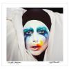 Lady Gaga a dévoilé en avance son nouveau single, Applause, le 12 août 2013.
