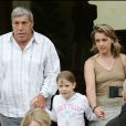  Jean-Pierre Castaldi avec sa femme Corinne Champeval et leur fille Paolo à Deauville le 25 juin 2005. 