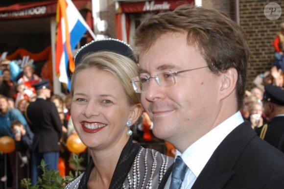 Le prince Friso et la princesse Mabel en octobre 2005. Fils cadet de la princesse Beatrix, le prince Friso est mort le 12 août 2013 à 44 ans à La Haye, un an et demi après avoir sombré dans le coma suite à un accident de ski survenu en Autriche le 17 février 2012.