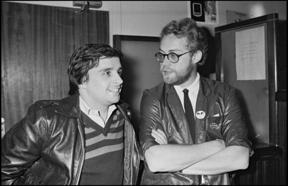 Thierry Le Luron avec Dominique Segall après un spectacle au Palais des Congrès le 24 novembre 1980.
