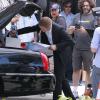 Robert Pattinson sur le tournage du film "Maps To The Stars" sur Rodeo Drive à Beverly Hills, le 18 août 2013.