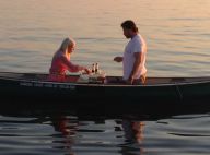 Tori Spelling : Champagne et joli coucher de soleil sur l'eau avec son mari