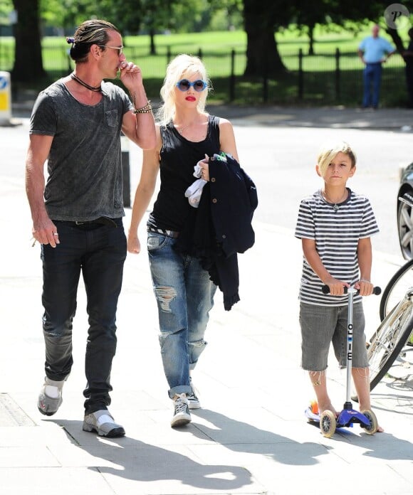 Gwen Stefani, Gavin Rossdale et leur fils Kingston à Londres, le 20 août 2013.