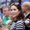 La princesse Mary de Danemark en supportrice de son mari Frederik lors de l'Ironman de Coepnhague le 18 août 2013