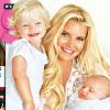 Couverture du magazine Us Weekly sur laquelle Jessica Simpson pose avec sa fille Maxwell (15 mois) et son fils Ace (bientôt 2 mois).