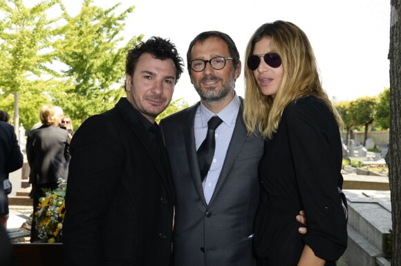 Michael Youn, James Huth et Isabelle Funaro aux obsèques de Pierre Huth à Nogent-sur-Marne le 30 août 2013.