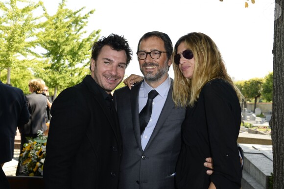 Michael Youn, James Huth et Isabelle Funaro aux obsèques de Pierre Huth à Nogent-sur-Marne le 30 août 2013.
