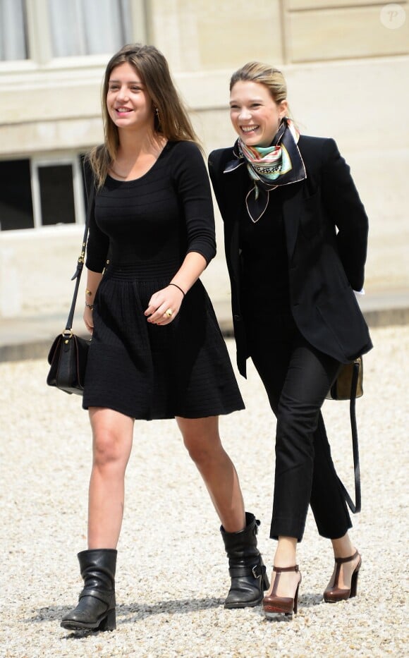 Adèle Exarchopoulos et Léa Seydoux au palais de l'Elysée à Paris, le 26 juin 2013.