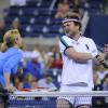 Rainn Wilson à l'US Open le 5 septembre 2013 lors d'un match exhibition contre les anciennes gloires du tennis Monica Seles et Chris Evert.