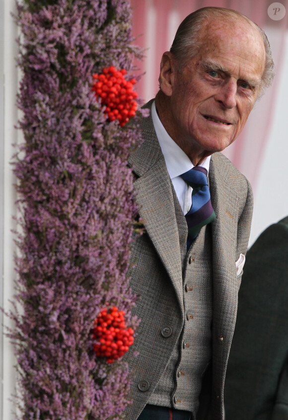Elizabeth II, le prince Charles et le duc d'Edimbourg assistaient le 7 septembre 2013 aux Jeux des Highlands à Braemar, dans l'Aberdeenshire, non loin de Balmoral.